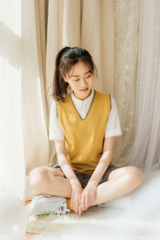饥饿游戏3下